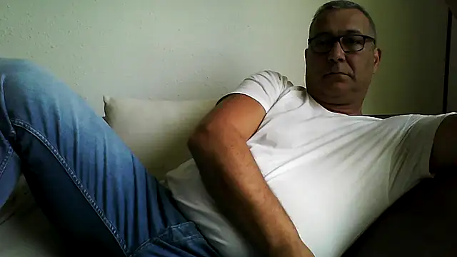 Snapshot of Soloyan chatting on October 22, 2025, 11:54 am Soloyan online show from October 22, 2025, 11:54 am
