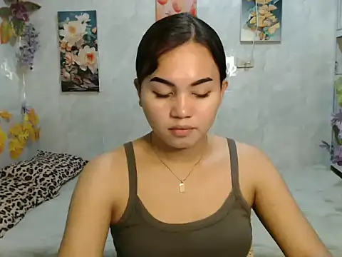 Snapshot of ur_asiankat chatting on June 8, 2026, 7:58 pm ur asiankat online show from June 8, 2026, 7:58 pm