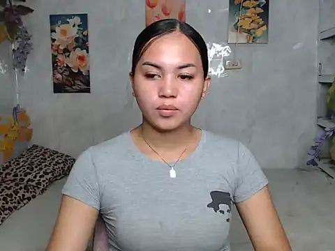 Snapshot of ur_asiankat chatting on July 24, 2026, 11:25 pm ur asiankat online show from July 24, 2026, 11:25 pm