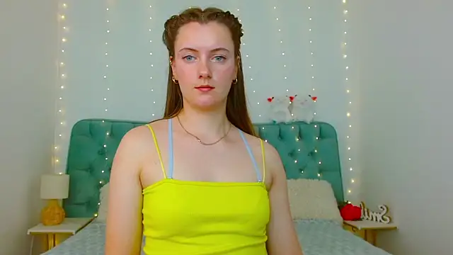 Cutie blushh online show from April 30, 2026, 9:15 am