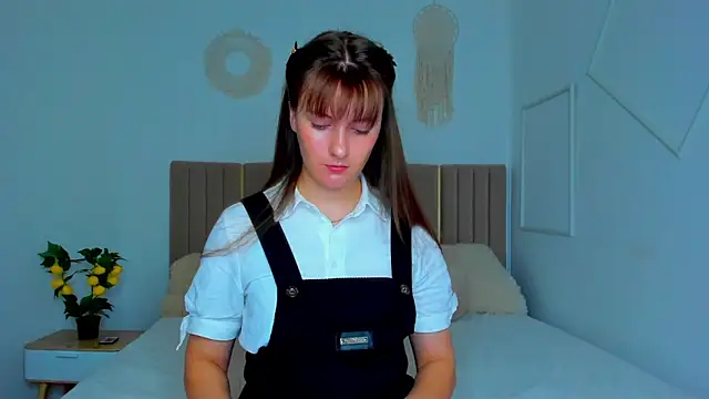 Cutie blushh online show from May 11, 2026, 6:30 am