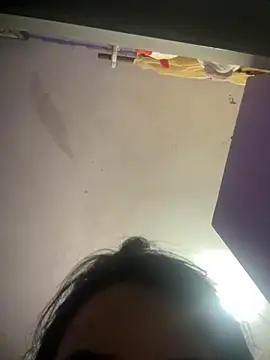 Jessi96Jess online show from May 28, 2026, 4:32 am