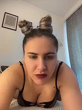 Snapshot of SensualQueenX chatting on May 9, 2026, 11:04 am SensualQueenX online show from May 9, 2026, 11:04 am