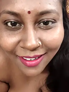 Snapshot of Sexy_Riya-1 chatting on May 1, 2026, 3:49 pm Sexy Riya-1 online show from May 1, 2026, 3:49 pm