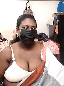 Snapshot of Sexy_Riya-1 chatting on May 10, 2026, 11:48 am Sexy Riya-1 online show from May 10, 2026, 11:48 am