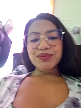 Hot Sophy  online show from May 9, 2026, 12:10 pm