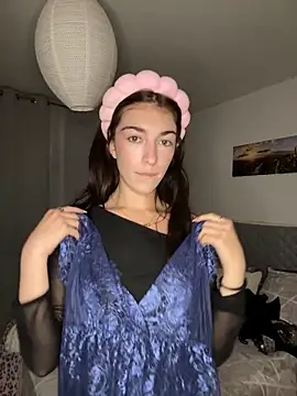 AdrianaSolerr online show from May 2, 2026, 7:41 pm