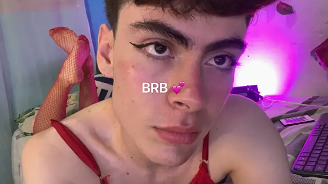  peachyboy online show from July 21, 2026, 5:43 am