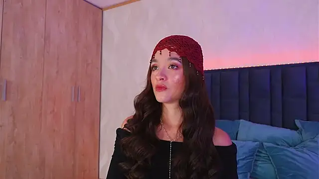 LucyFlame online show from July 26, 2026, 1:58 am