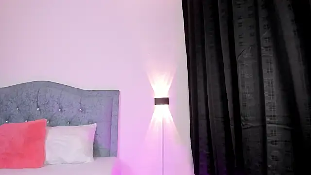 ivy x1 online show from May 29, 2026, 1:03 am