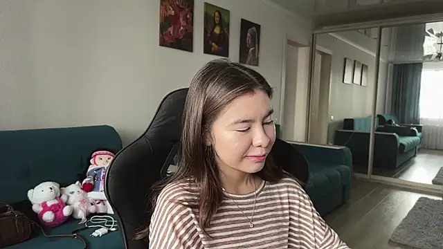 Ellewaay online show from July 2, 2026, 8:09 am