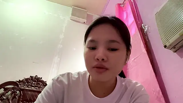 GalinaLente online show from May 5, 2026, 3:58 am