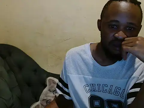 xxTroyX online show from May 18, 2026, 9:09 pm