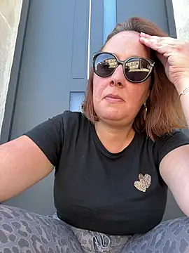 Snapshot of zelda252 chatting on July 28, 2026, 11:05 am zelda252 online show from July 28, 2026, 11:05 am