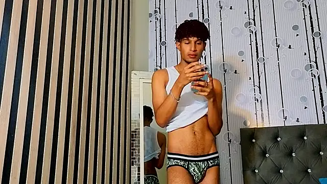 Alex Bloom online show from June 3, 2026, 7:19 pm