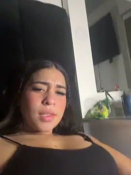 SussyFoxxx online show from May 14, 2026, 9:16 am
