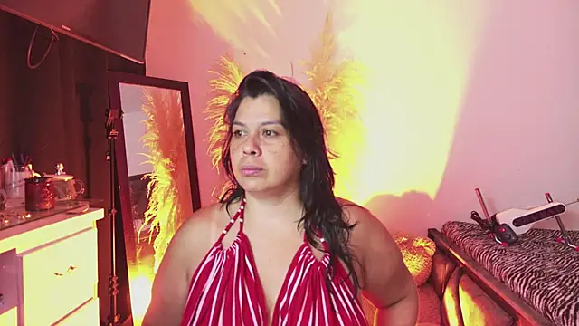 Martina Foxy01 online show from May 29, 2026, 11:19 am