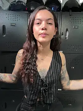 VeroJenkins  online show from May 14, 2026, 1:40 pm