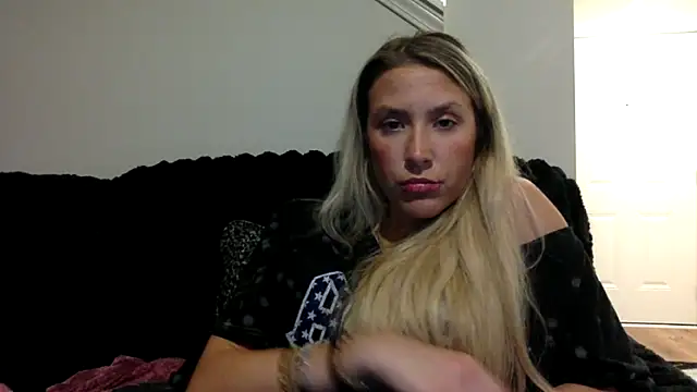 Snapshot of Misss_alyssaaa chatting on May 12, 2026, 1:03 am Misss alyssaaa online show from May 12, 2026, 1:03 am