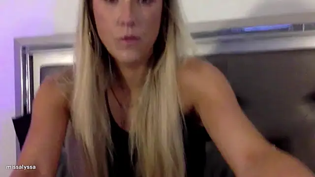 Snapshot of Misss_alyssaaa chatting on June 18, 2026, 4:02 am Misss alyssaaa online show from June 18, 2026, 4:02 am