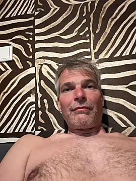 Snapshot of Thor-82 chatting on May 7, 2026, 7:41 pm Thor-82 online show from May 7, 2026, 7:41 pm