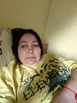 Snapshot of EmmaEmmy40 chatting on May 9, 2026, 10:31 am EmmaEmmy40 online show from May 9, 2026, 10:31 am