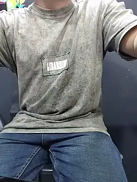 AndresvargasQ123 online show from July 17, 2026, 6:24 pm