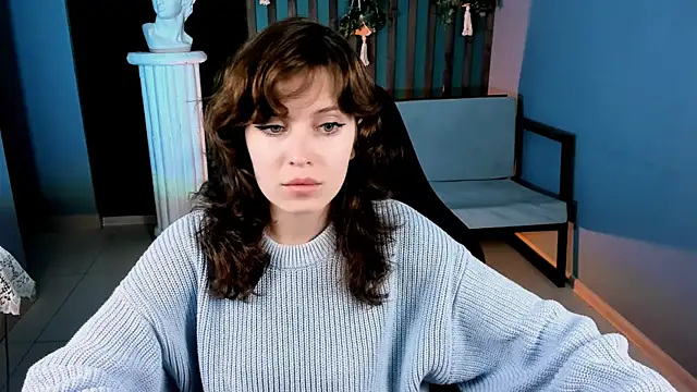 Snapshot of LolaDominara chatting on June 19, 2026, 9:35 am LolaDominara online show from June 19, 2026, 9:35 am