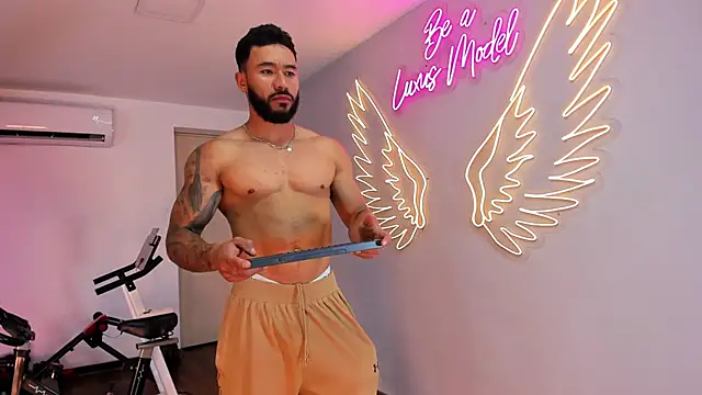Axel power  online show from May 7, 2026, 3:34 am