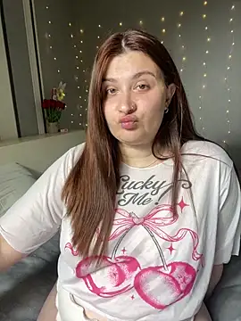 AureTease online show from June 2, 2026, 6:32 pm