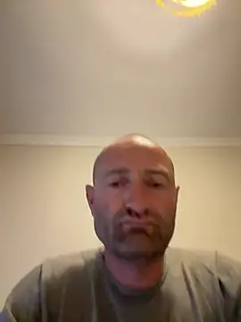 vladgree online show from May 5, 2026, 5:04 am
