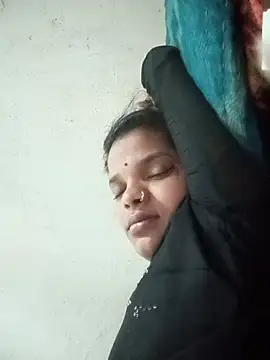 Snapshot of Student_garl_1 chatting on May 23, 2026, 12:16 am Student garl 1 online show from May 23, 2026, 12:16 am