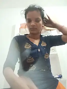 Snapshot of Student_garl_1 chatting on June 11, 2026, 12:32 am Student garl 1 online show from June 11, 2026, 12:32 am