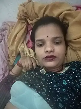 Snapshot of Student_garl_1 chatting on June 19, 2026, 4:44 pm Student garl 1 online show from June 19, 2026, 4:44 pm