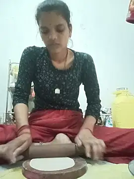 Snapshot of Student_garl_1 chatting on July 2, 2026, 1:38 am Student garl 1 online show from July 2, 2026, 1:38 am