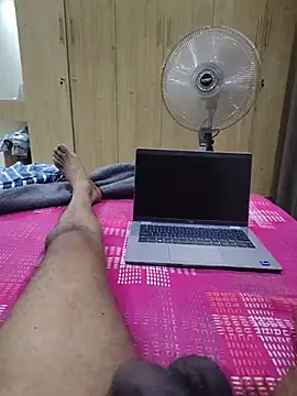 Snapshot of santhoshkannadaboy chatting on May 15, 2026, 11:56 pm santhoshkannadaboy online show from May 15, 2026, 11:56 pm