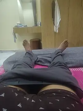Snapshot of santhoshkannadaboy chatting on June 18, 2026, 3:05 pm santhoshkannadaboy online show from June 18, 2026, 3:05 pm