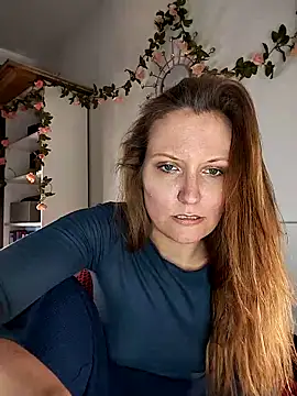 Candy Cougar online show from May 10, 2026, 9:58 am