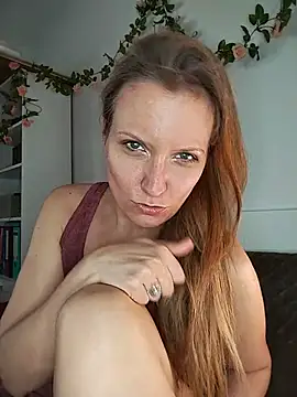 Candy Cougar online show from July 2, 2026, 6:52 am