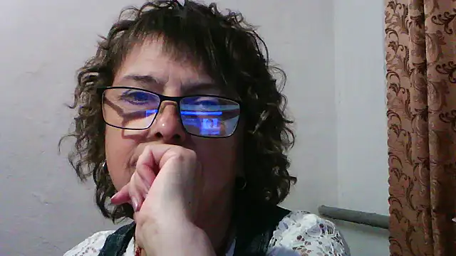ElizabethGorden online show from June 2, 2026, 5:37 pm