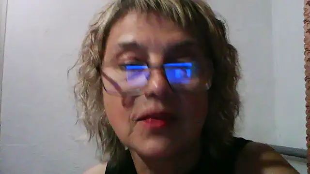 ElizabethGorden online show from June 28, 2026, 7:20 pm