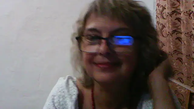 ElizabethGorden online show from July 28, 2026, 7:39 pm