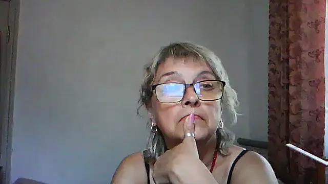 ElizabethGorden online show from August 1, 2026, 3:11 pm