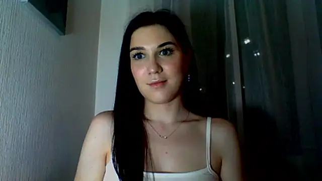 Katiee Foxi online show from May 25, 2026, 9:32 pm