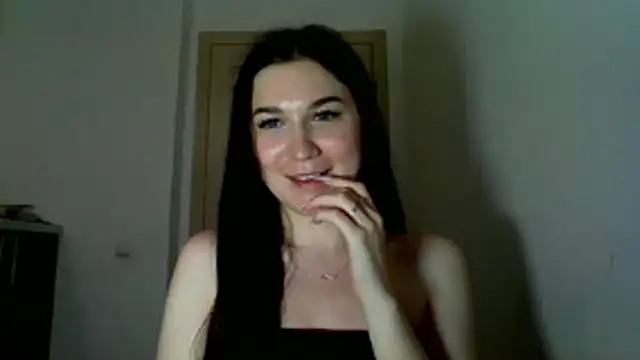 Katiee Foxi online show from June 5, 2026, 7:08 pm