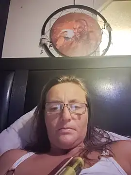 Queenle91 online show from May 16, 2026, 12:18 am