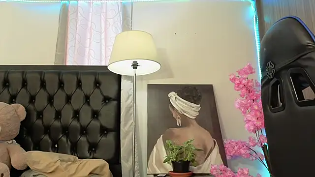 MarQueen1  online show from June 11, 2026, 12:36 pm
