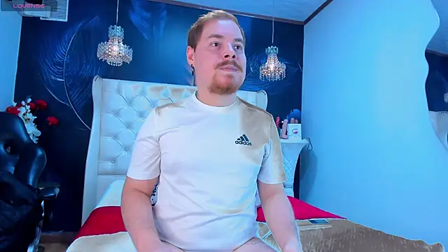 GingerHott  online show from May 7, 2026, 3:23 am