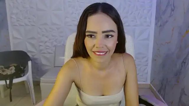 naomis 36 online show from May 30, 2026, 1:52 pm