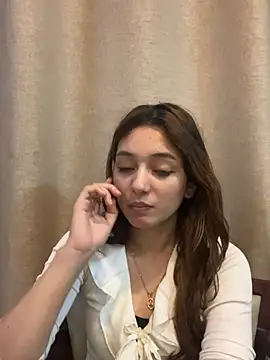 Lilywant online show from June 11, 2026, 3:32 pm